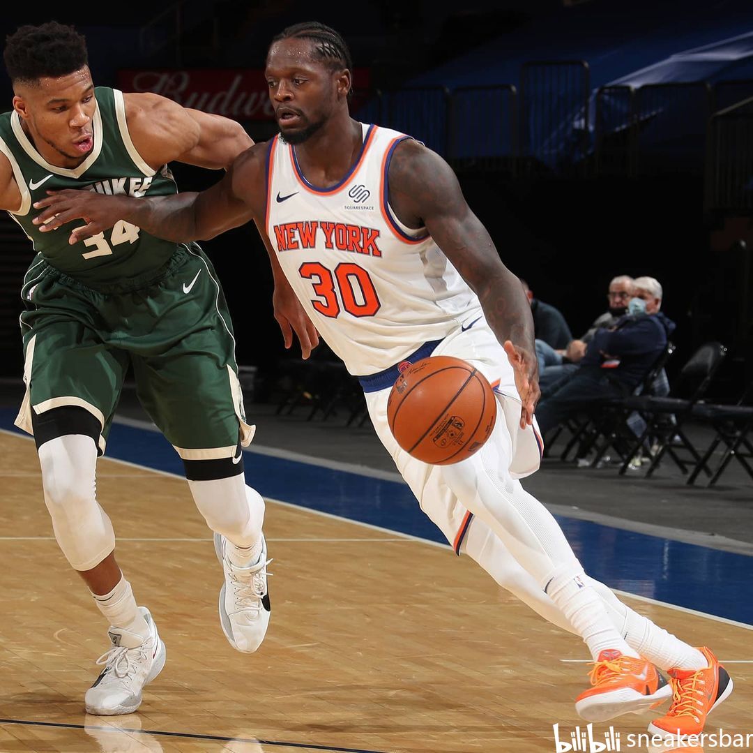 的巨頭合作 的巨頭合作