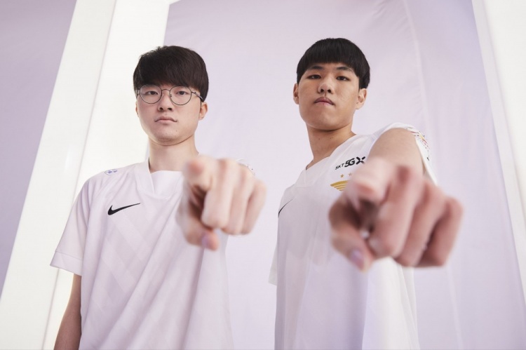 引援策略上 引援策略上