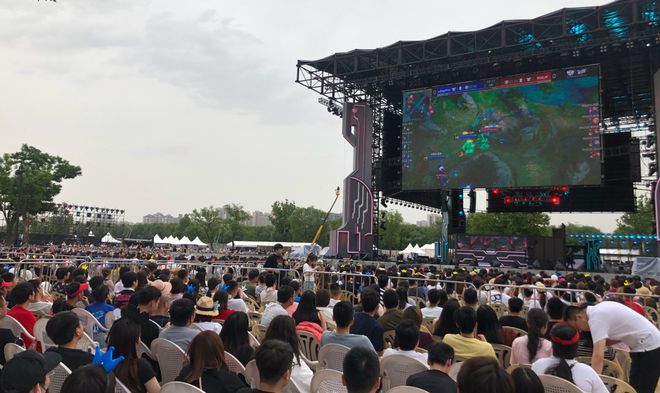 供了一个展 供了一个展