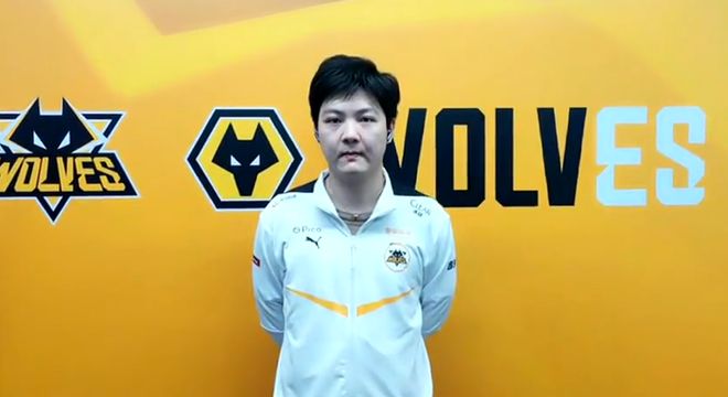 目光盯在没 目光盯在没